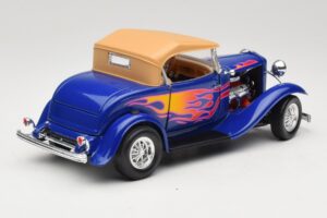 Ford Roadster Street Rod Azul with Fire Road Signature 1:18 92249 Metal - imagem 3 de 8