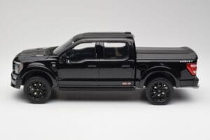 Ford Shelby F-150 Centennial Shadow Black GT Spirit 1:18 GT919 Resina - imagem 3 de 6
