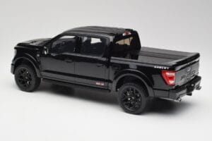 Ford Shelby F-150 Centennial Shadow Black GT Spirit 1:18 GT919 Resina - imagem 5 de 6