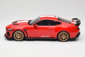 Ford Shelby Mustang Super Snake Vermelho GT Spirit 1:18 GT531 Resina - imagem 3 de 6