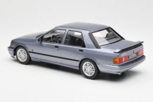 Ford Sierra RS Cosworth Azul Claro MCG 1:18 MCG18174 Metal - imagem 5 de 6