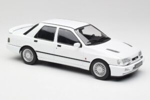 Ford Sierra RS Cosworth 4x4 Branco MCG 1:18 MCG18353 Metal - imagem 4 de 6