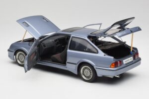 Ford Sierra RS Cosworth Moonstone Azul AUTOart 1:18 72863 Metal - imagem 5 de 8
