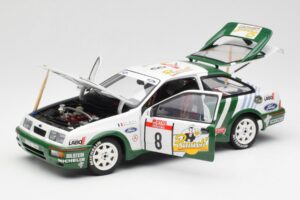 Ford Sierra RS Cosworth #8 D. Auriol / B. Occelli Rally Tour de Corse 1988 AUTOart 1:18 88812 Metal - imagem 2 de 8