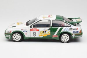 Ford Sierra RS Cosworth #8 D. Auriol / B. Occelli Rally Tour de Corse 1988 AUTOart 1:18 88812 Metal - imagem 4 de 8