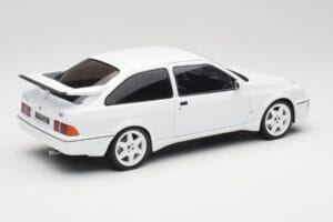 Ford Sierra RS Cosworth Branco IXO 1:18 18CMC121 Metal - imagem 2 de 6