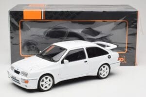Ford Sierra RS Cosworth Branco IXO 1:18 18CMC121 Metal - imagem 6 de 6