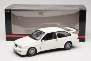 Ford Sierra RS Cosworth Branco Minichamps 1:18 150084000 Metal - imagem 8 de 8