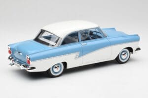 Ford Taunus 17M P2 Azul Claro & Branco BoS Models 1:18 BOS019 Metal - imagem 2 de 6