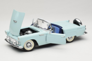 Ford Thunderbird Verde Revell 1:18 8804-G1 Metal - imagem 2 de 8