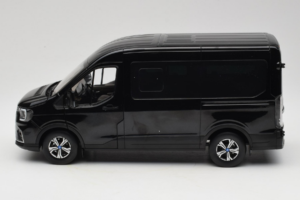 Ford Transit Preto JMC 1:18 SHRV363CM02JP Metal - imagem 4 de 8