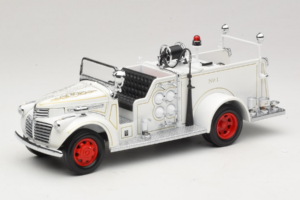GMC Carro de Bombeiros Branco Road Signature 1:18 20068 Metal