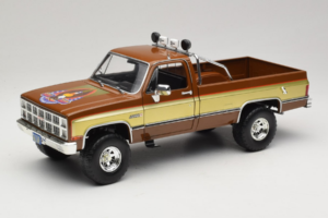 GMC K-2500 Sierra Grande Castanho GreenLight 1:18 13560 Metal