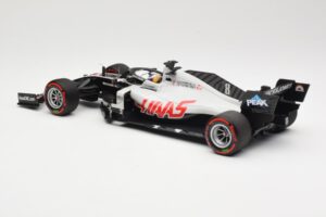 Haas VF-20 #8 R. Grosjean Bahrain GP 2020 Minichamps 1:18 110201508 Metal - imagem 5 de 6