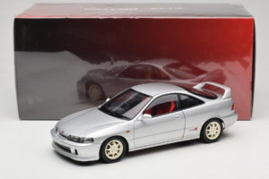 Honda Integra Type R DC2 Pre-Facelift Vogue Silver Metallic MotorHelix 1:18 M85202 Metal - imagem 8 de 8
