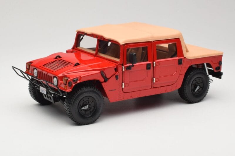 Hummer H1 Soft Top Vermelho Exoto 1:18 01805 Metal