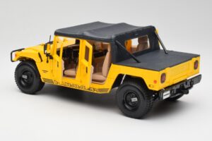 Hummer H1 Soft Top Amarelo Maisto 1:18 56041 Metal - imagem 5 de 8
