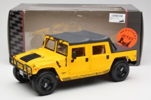 Hummer H1 Soft Top Amarelo Maisto 1:18 56041 Metal - imagem 8 de 8