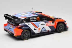 Hyundai i20 N Rally1 #11 T. Neuville / M. Wydaeghe Rally Japan WRC World Champion 2024 IXO 1:18 18RMC228 Metal - imagem 2 de 6
