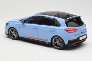 Hyundai i30 N Azul Claro MCG 1:18 MCG18503 Metal - imagem 5 de 6