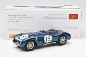 Jaguar C-Type #19 J. Stewart Ecurie Ecosse Goodwood Members Meeting 1954 CMC 1:18 M-192 Metal - imagem 6 de 6
