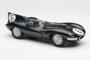 Jaguar D-Type #6 M. Hawthorn / I. Bueb Team Jaguar Cars Ltd 24 Hours of Le Mans 1955 AUTOart 1:18 85586 Metal - imagem 4 de 6