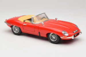 Jaguar E-Type Series 1 Cabriolet Vermelho Bburago 1:18 3038 Metal - imagem 7 de 8