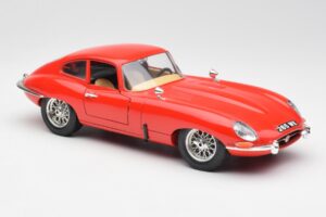 Jaguar E-Type Vermelho Bburago 1:18 3018 Metal - imagem 6 de 8