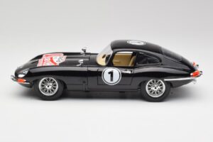 Jaguar E-Type Series 1 #1 British Racing Green Bburago 1:18 3018-M3 Metal - imagem 4 de 8