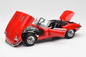 Jaguar E-Type Roadster Series III V12 Vermelho AUTOart 1:18 73523 Metal - imagem 2 de 8