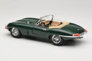 Jaguar E-Type Series 1 Roadster Verde Bburago 1:18 3016-M1 Metal - imagem 7 de 8