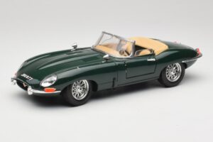 Jaguar E-Type Series 1 Roadster Verde Bburago 1:18 3018-M5 Metal