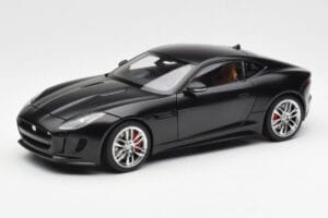 Jaguar F-Type R X152 Preto Mate AUTOart 1:18 73652 Compósito
