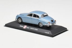 Jaguar Mk II Blue Metallic Minichamps 1:43 433130604 Metal - imagem 3 de 4