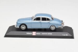 Jaguar Mk II Blue Metallic Minichamps 1:43 433130604 Metal