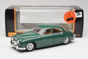 Jaguar Mk II British Racing Verde Maisto 1:18 50287 Metal - imagem 8 de 8