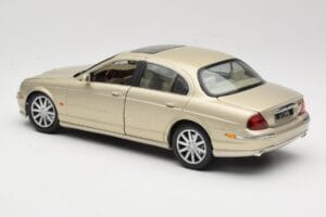 Jaguar S-Type X200 Bronze Maisto 1:18 50332 Metal - imagem 7 de 8