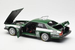Jaguar XJ-S TWR Racing #12 H. Heyer / W. Percy ETCC Spa Winner 1984 AUTOart 1:18 88459 Metal - imagem 5 de 8