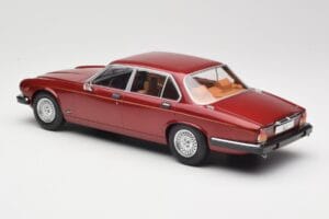 Jaguar XJ Series III Metallic Dark Red MCG 1:18 MCG18176 Metal - imagem 5 de 6