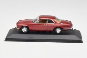 Jaguar XJ12 Coupe Regency Vermelho Minichamps 1:43 400130461 Metal