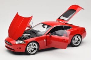Jaguar XK X150 Vermelho Minichamps 1:18 150130503 Metal - imagem 2 de 8