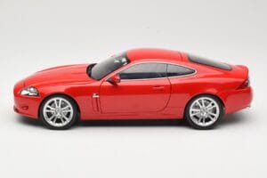 Jaguar XK X150 Vermelho Minichamps 1:18 150130503 Metal - imagem 4 de 8