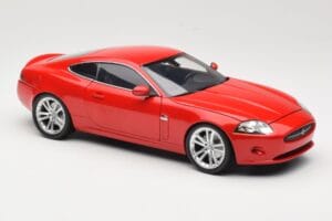 Jaguar XK X150 Vermelho Minichamps 1:18 150130503 Metal - imagem 6 de 8