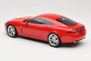 Jaguar XK X150 Vermelho Minichamps 1:18 150130503 Metal - imagem 7 de 8