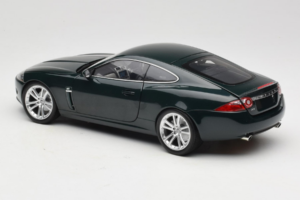 Jaguar XK X150 Verde Minichamps 1:18 153130503 Metal - imagem 7 de 8