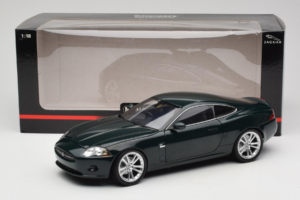 Jaguar XK X150 Verde Minichamps 1:18 153130503 Metal - imagem 8 de 8