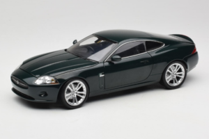 Jaguar XK X150 Verde Minichamps 1:18 153130503 Metal - imagem 3 de 8
