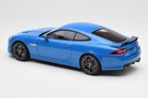 Jaguar XKR-S X150 French Racing Azul AUTOart 1:18 73641 Metal - imagem 7 de 8