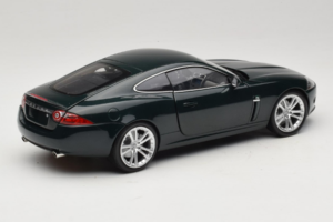 Jaguar XK X150 Verde Minichamps 1:18 150130500 Metal - imagem 3 de 8