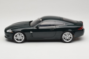 Jaguar XK X150 Verde Minichamps 1:18 150130500 Metal - imagem 4 de 8